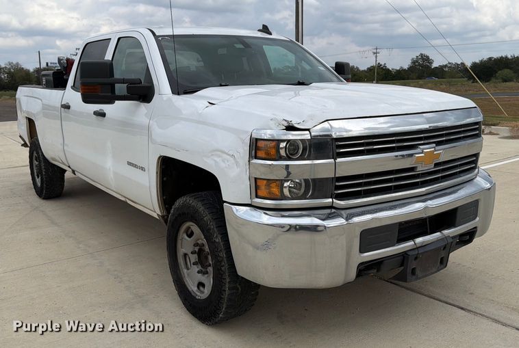 image for item DX5859 2018 Chevrolet Silverado 2500HD Crew Cab pickup truck