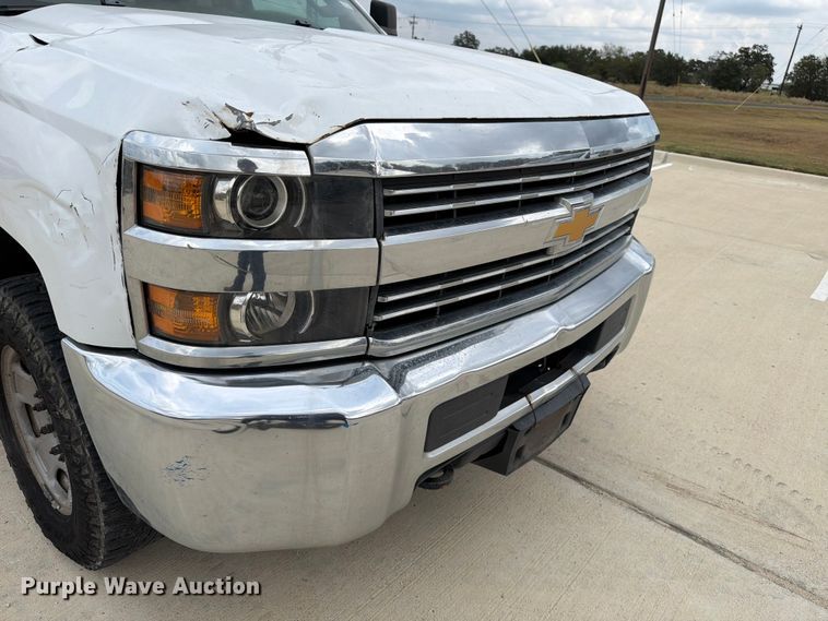 image for item DX5859 2018 Chevrolet Silverado 2500HD Crew Cab pickup truck