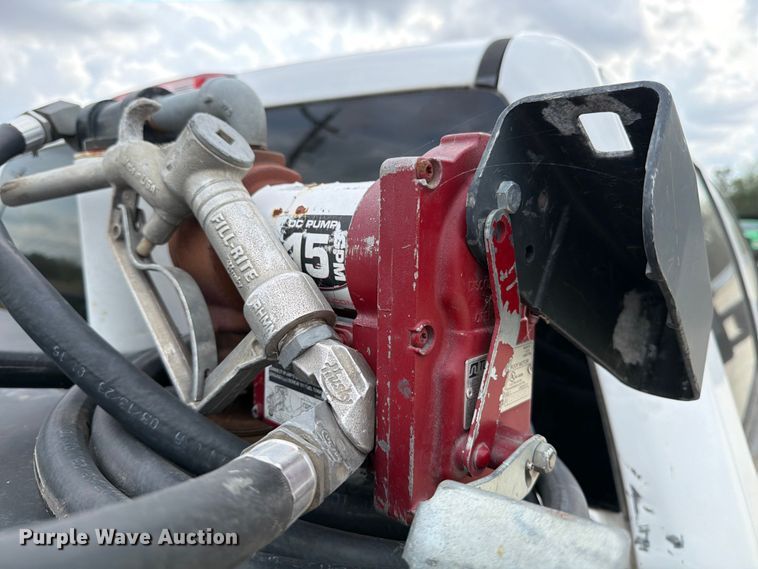 image for item DX5859 2018 Chevrolet Silverado 2500HD Crew Cab pickup truck