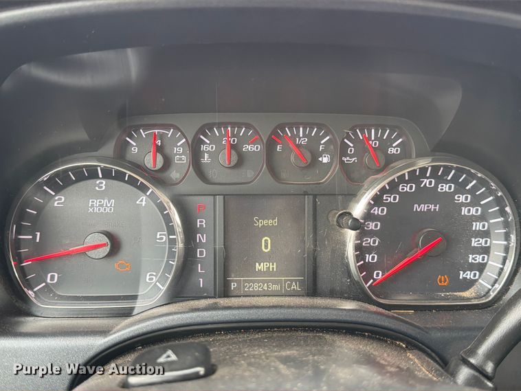 image for item DX5859 2018 Chevrolet Silverado 2500HD Crew Cab pickup truck