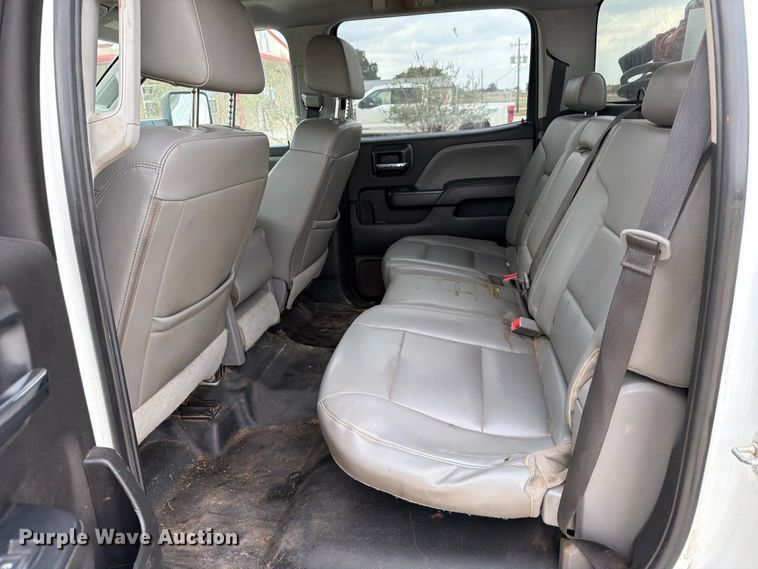 image for item DX5859 2018 Chevrolet Silverado 2500HD Crew Cab pickup truck