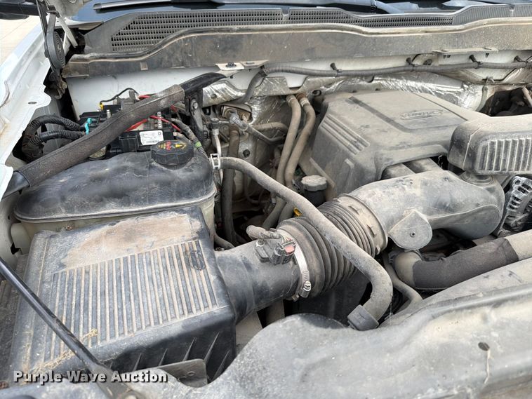 image for item DX5859 2018 Chevrolet Silverado 2500HD Crew Cab pickup truck