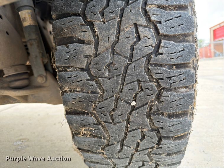 image for item DX5859 2018 Chevrolet Silverado 2500HD Crew Cab pickup truck