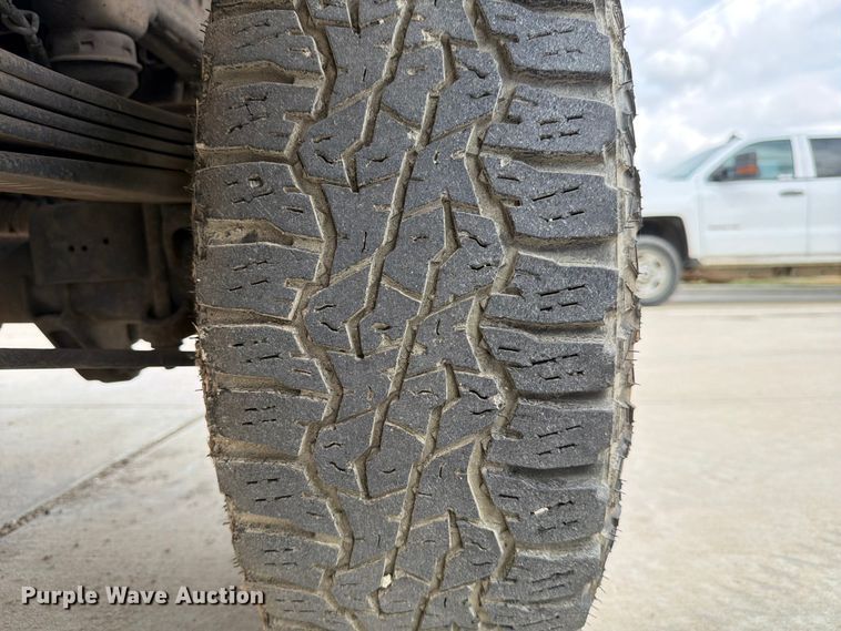 image for item DX5859 2018 Chevrolet Silverado 2500HD Crew Cab pickup truck