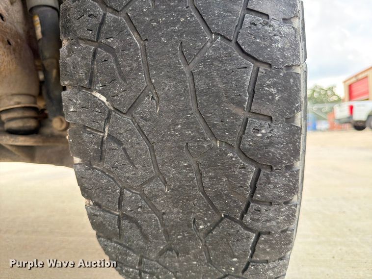 image for item DX5860 2018 Chevrolet Silverado 2500HD Crew Cab pickup truck