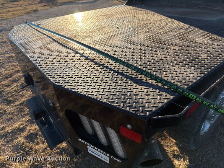 image for item DX5867 2015 Ford F250 Super Duty XLT SuperCab flatbed pickup truck