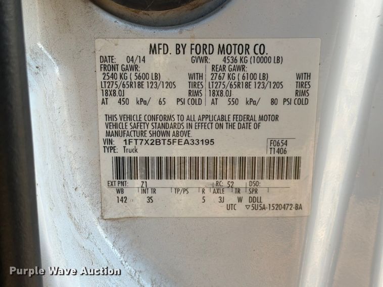 image for item DX5867 2015 Ford F250 Super Duty XLT SuperCab flatbed pickup truck