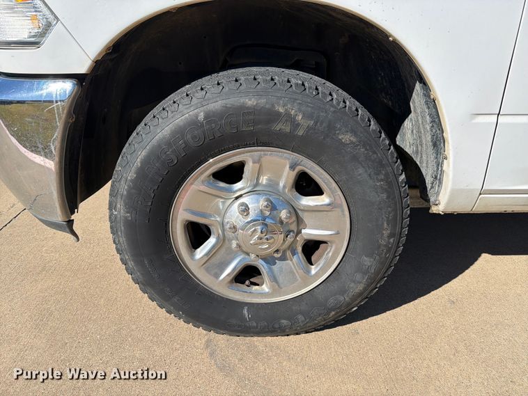 image for item DX5874 2017 RAM 2500 Crew Cab pickup truck