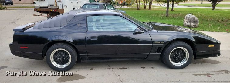 image for item DX6597 1987 Pontiac Firebird Trans Am 