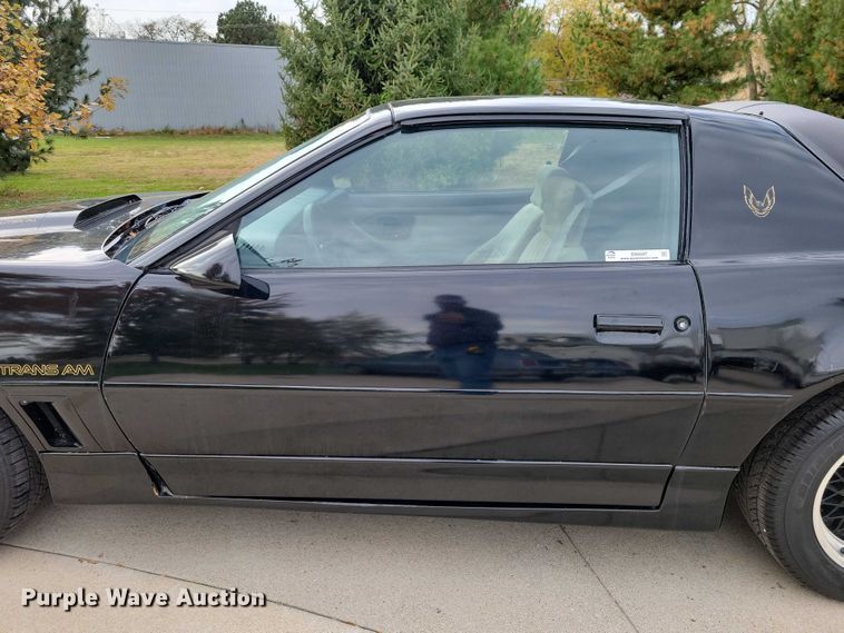 image for item DX6597 1987 Pontiac Firebird Trans Am 