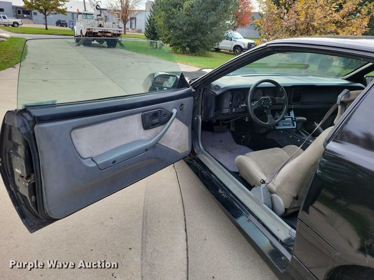 image for item DX6597 1987 Pontiac Firebird Trans Am 