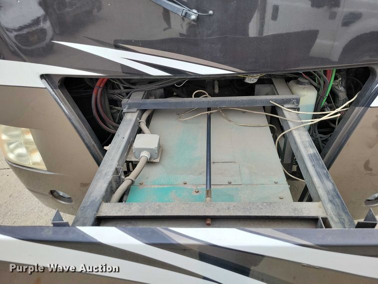 image for item DX6599 2008 Mandalay Lovers Nest RV