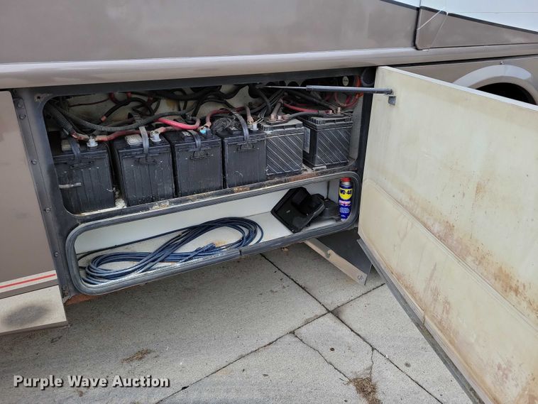 image for item DX6599 2008 Mandalay Lovers Nest RV