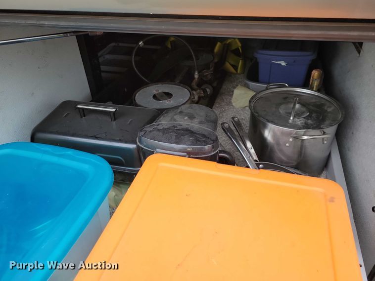 image for item DX6599 2008 Mandalay Lovers Nest RV