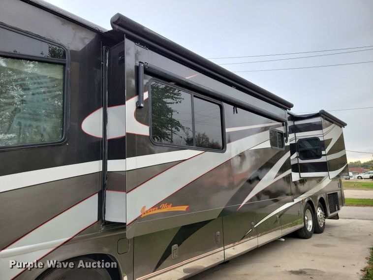 image for item DX6599 2008 Mandalay Lovers Nest RV