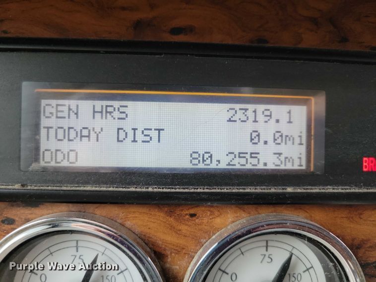 image for item DX6599 2008 Mandalay Lovers Nest RV