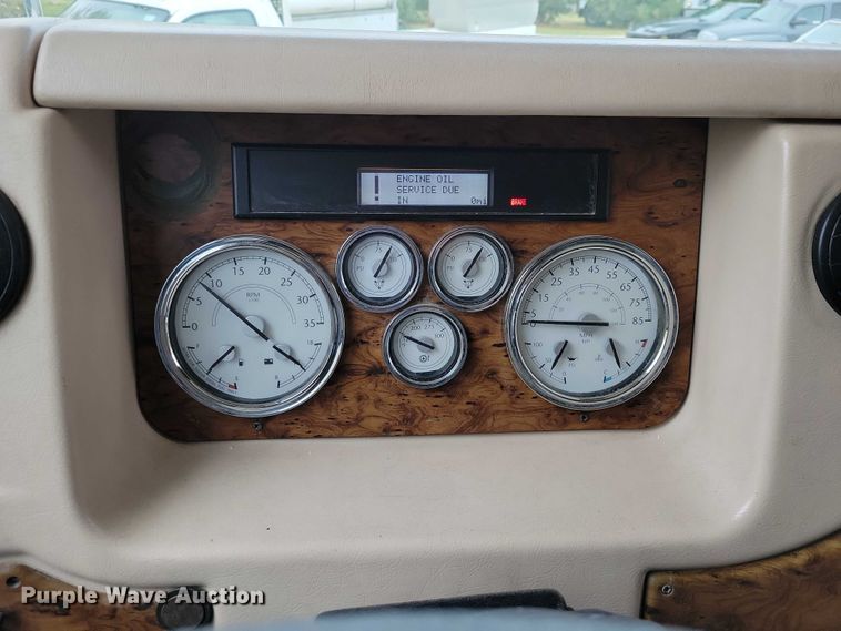 image for item DX6599 2008 Mandalay Lovers Nest RV