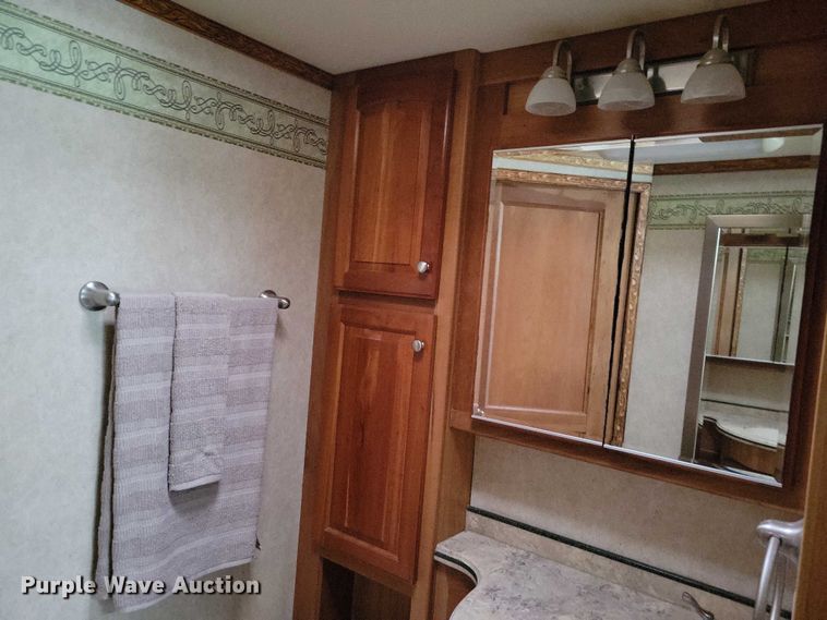 image for item DX6599 2008 Mandalay Lovers Nest RV