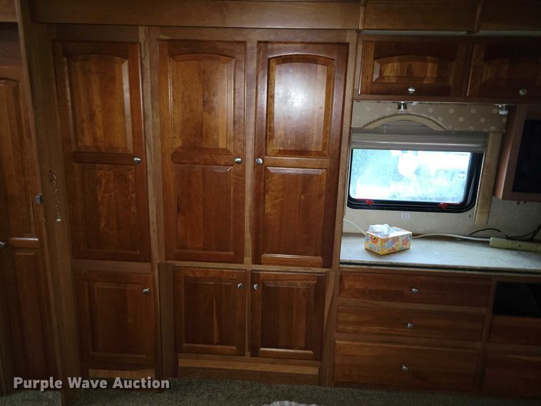 image for item DX6599 2008 Mandalay Lovers Nest RV