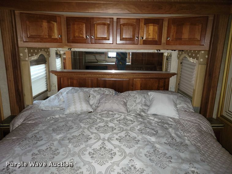 image for item DX6599 2008 Mandalay Lovers Nest RV