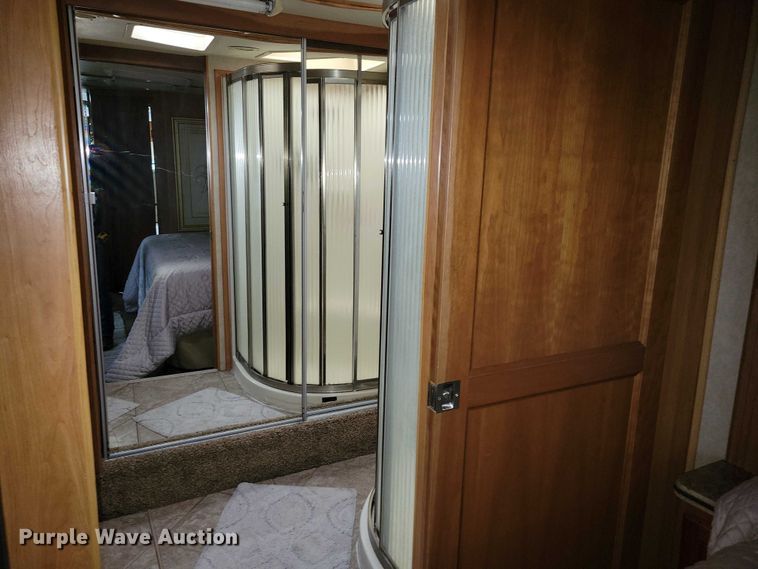 image for item DX6599 2008 Mandalay Lovers Nest RV