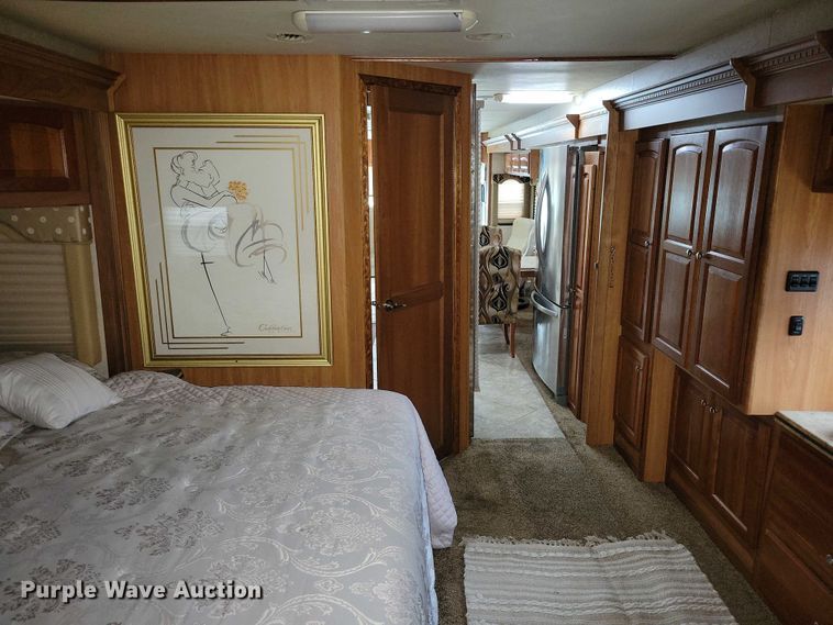 image for item DX6599 2008 Mandalay Lovers Nest RV