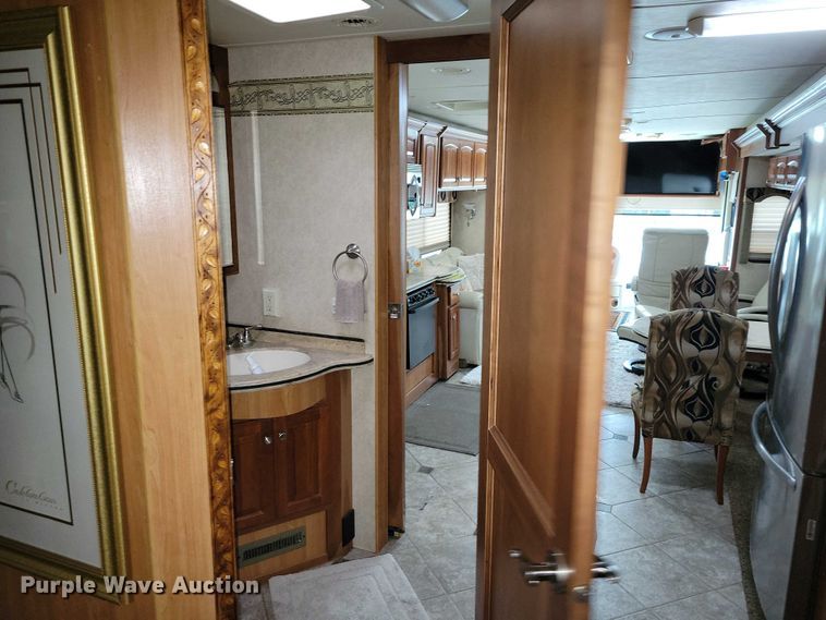 image for item DX6599 2008 Mandalay Lovers Nest RV