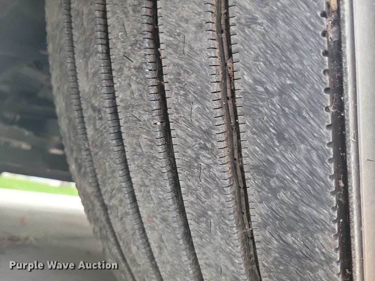 image for item DX6599 2008 Mandalay Lovers Nest RV