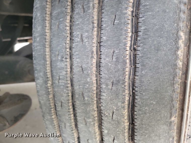 image for item DX6599 2008 Mandalay Lovers Nest RV