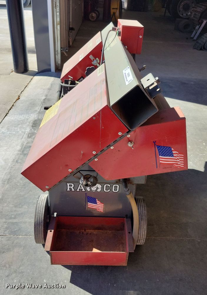 image for item DX6600 Ramco RS100P band saw