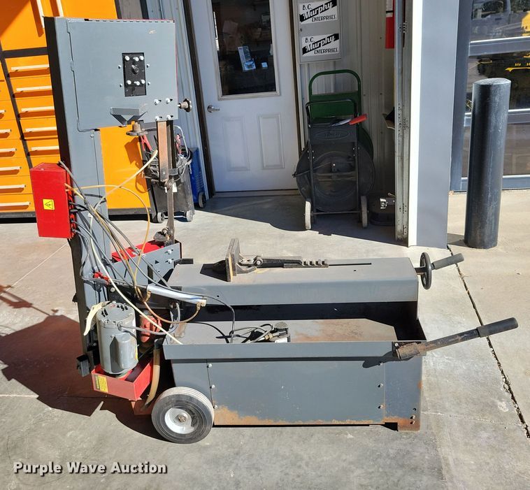 image for item DX6600 Ramco RS100P band saw