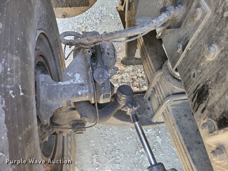 image for item DX6601 2004 Mack  600 refuse truck