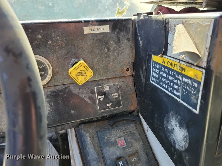 image for item DX6601 2004 Mack  600 refuse truck