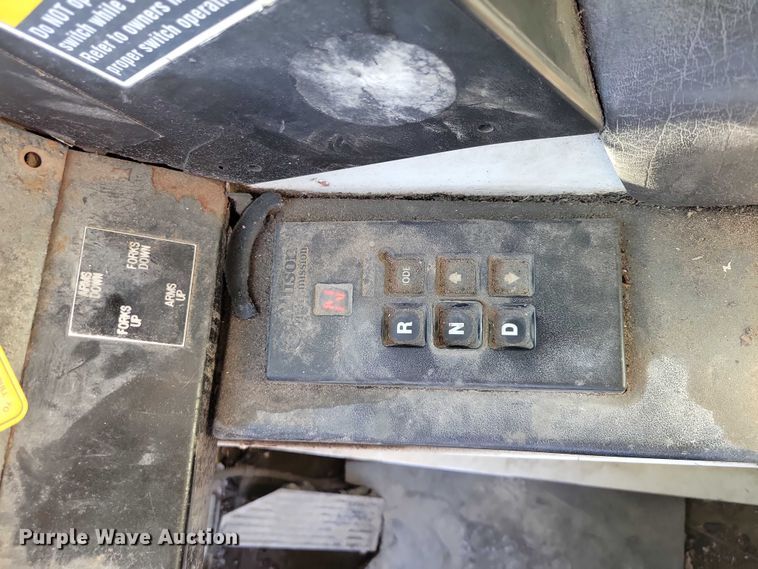 image for item DX6601 2004 Mack  600 refuse truck