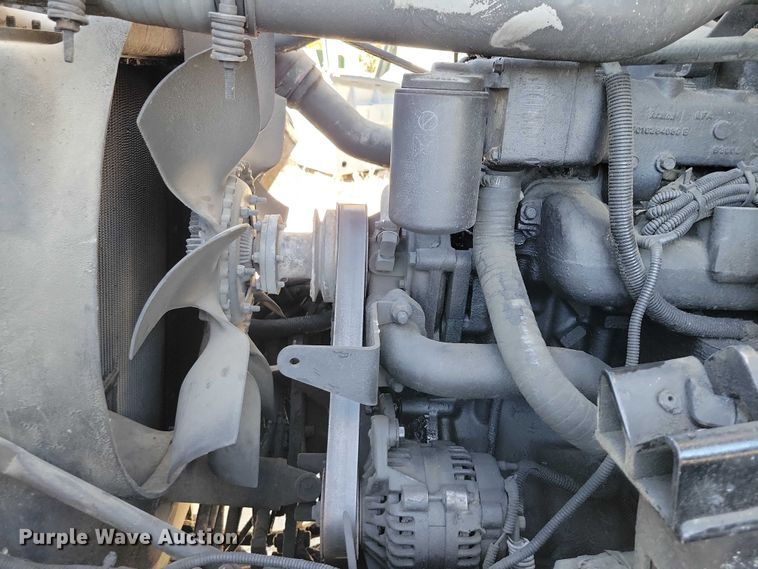 image for item DX6601 2004 Mack  600 refuse truck