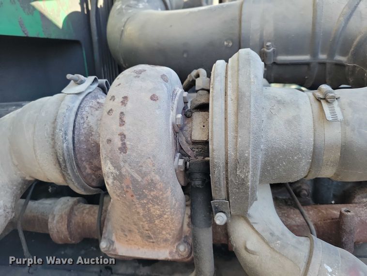 image for item DX6601 2004 Mack  600 refuse truck