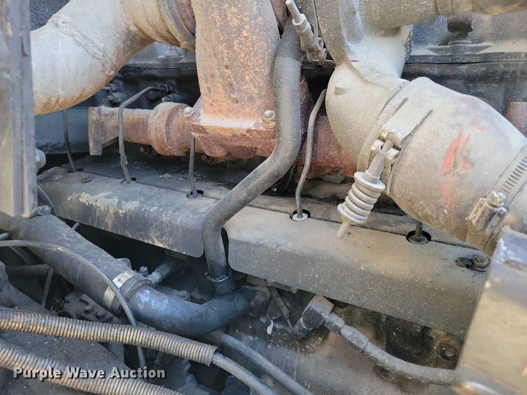 image for item DX6601 2004 Mack  600 refuse truck