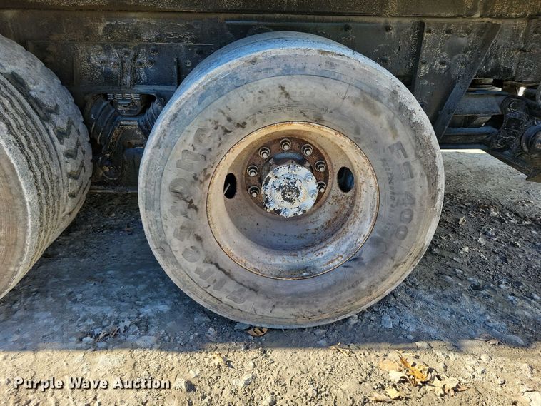 image for item DX6601 2004 Mack  600 refuse truck