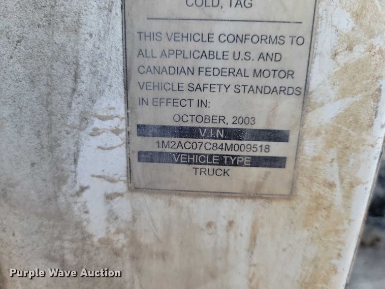 image for item DX6601 2004 Mack  600 refuse truck