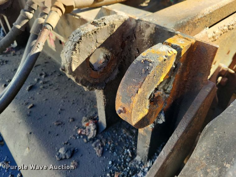 image for item DX6602 1988 Ford L8000 truck cab and chassis