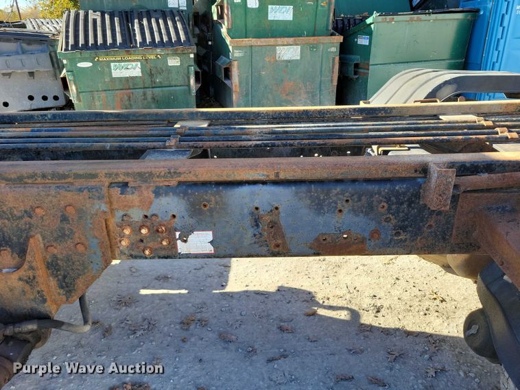 image for item DX6602 1988 Ford L8000 truck cab and chassis