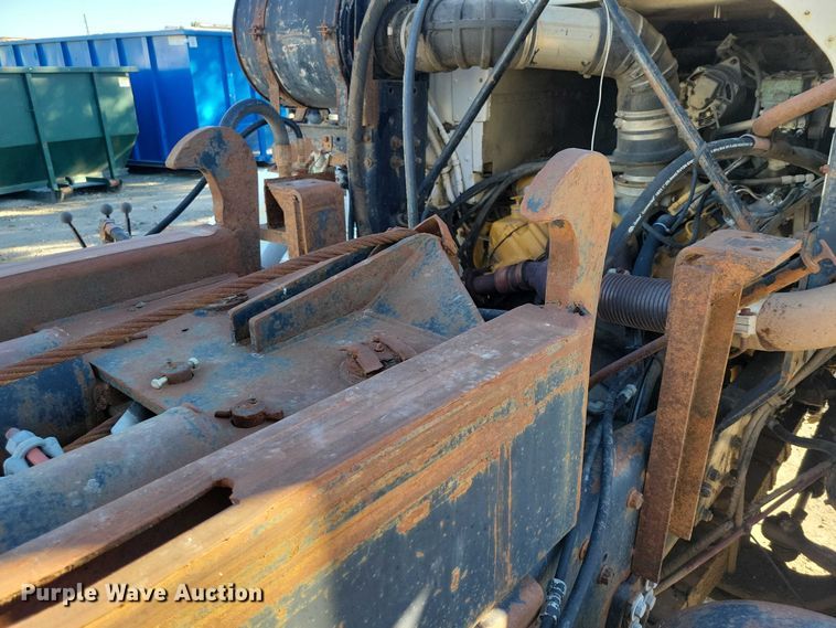 image for item DX6603 1986 White Xpeditor WX roll-off container truck