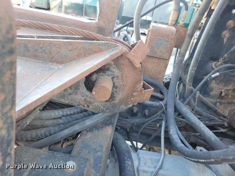 image for item DX6603 1986 White Xpeditor WX roll-off container truck