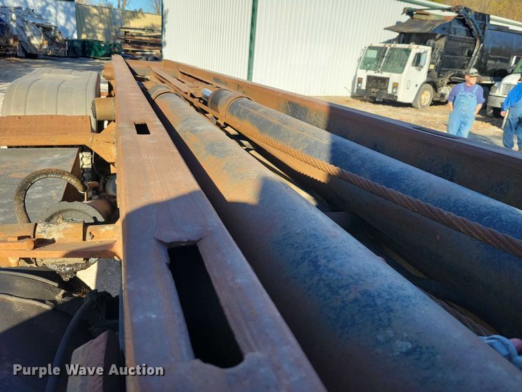 image for item DX6603 1986 White Xpeditor WX roll-off container truck