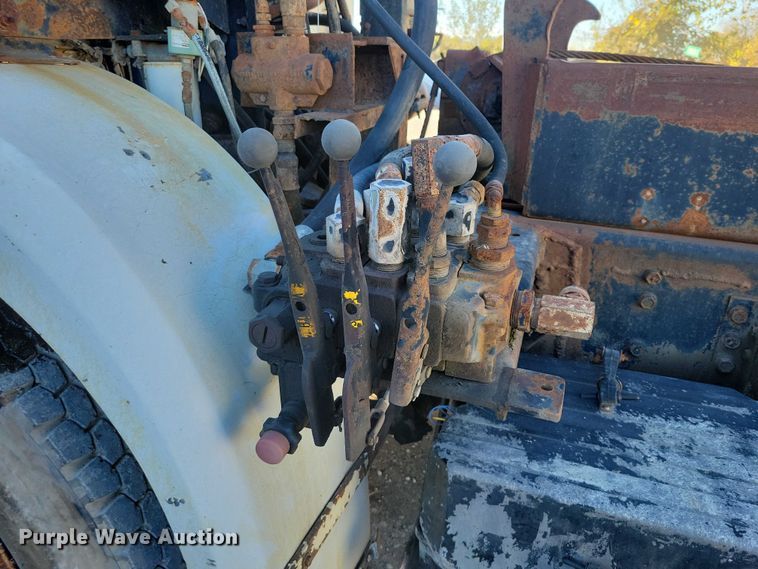 image for item DX6603 1986 White Xpeditor WX roll-off container truck