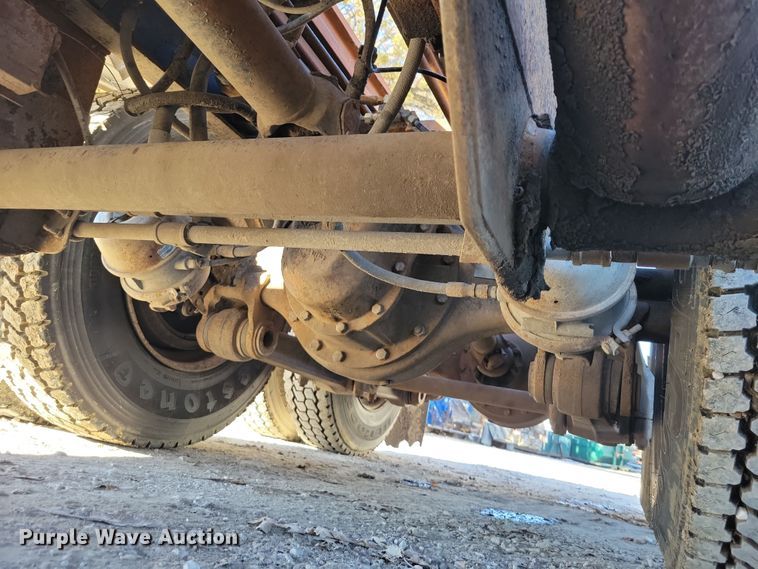 image for item DX6603 1986 White Xpeditor WX roll-off container truck