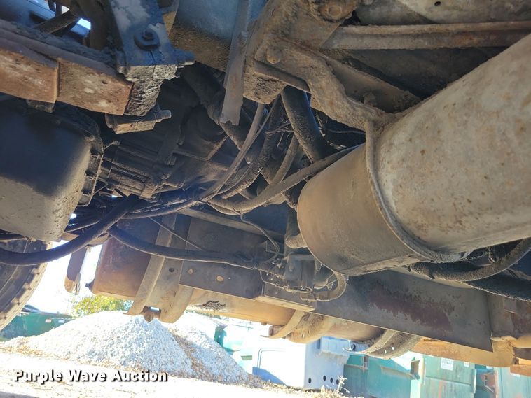 image for item DX6603 1986 White Xpeditor WX roll-off container truck