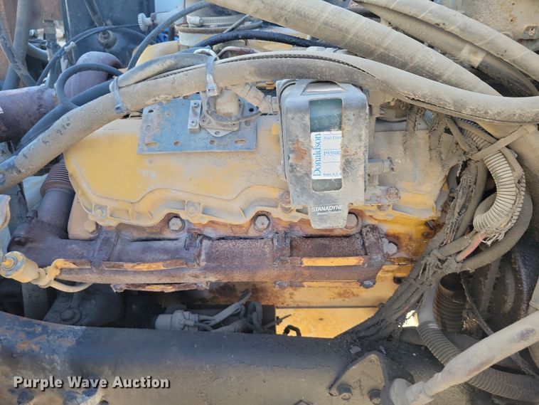 image for item DX6603 1986 White Xpeditor WX roll-off container truck