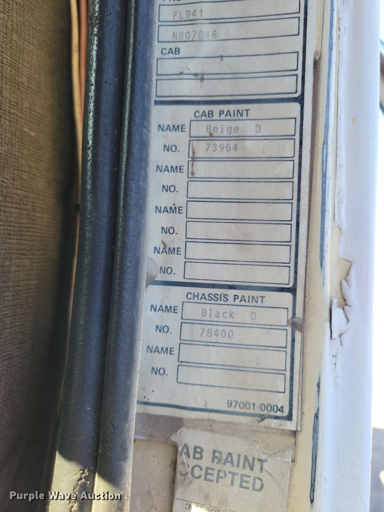 image for item DX6603 1986 White Xpeditor WX roll-off container truck