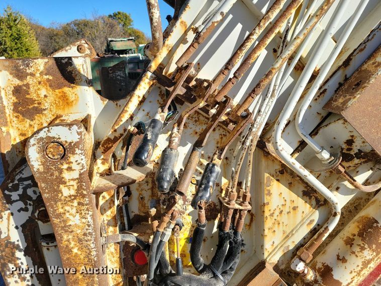 image for item DX6604 2009 Freightliner  Business Class M2 refuse truck